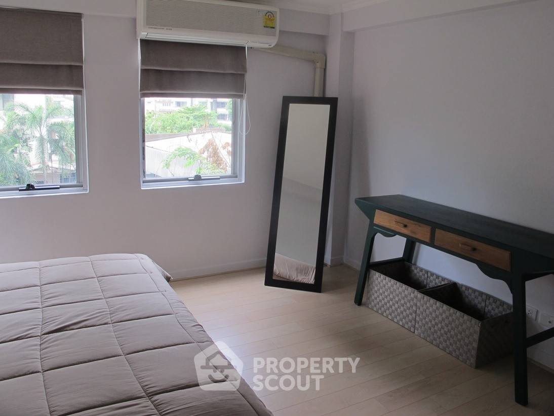 picture 2-BR Condo at Raintree Villa Sukhumvit 53 near BTS Thong Lor (ID 457239) - 4/12