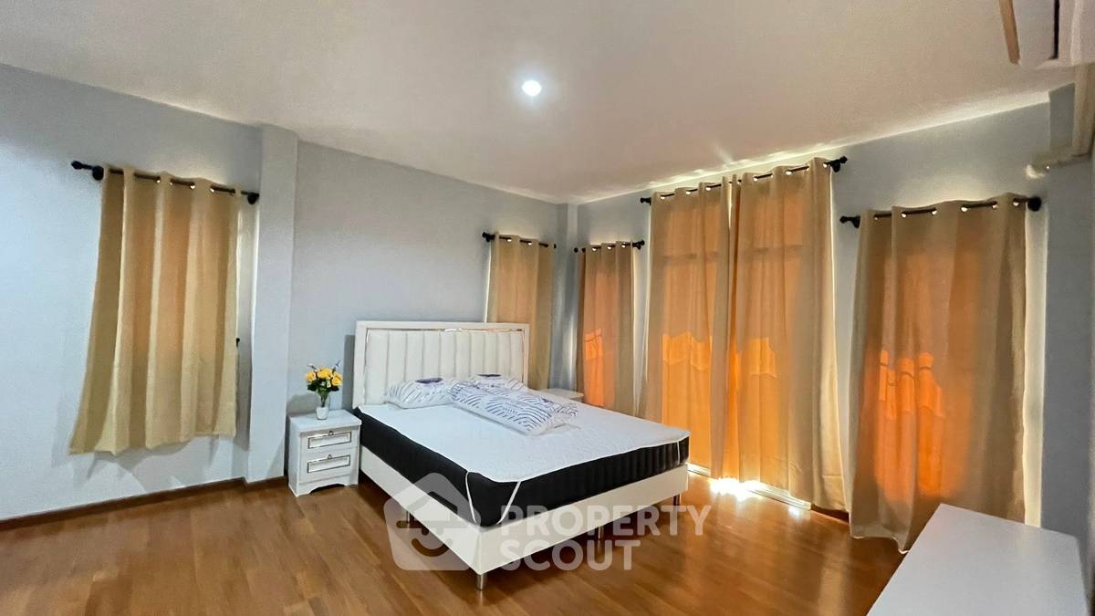 รูป บ้าน 4-ห้องนอน ใน สวนหลวง (ID 2983333) - รูปที่ 10/18