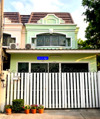 Townhouses for sale Bang Lamung Chonburi : ✅ 2-story townhouse for sale, beautiful corner plot, near the beach and shopping malls ✅ South Pattaya, Soi Kho Phai 8