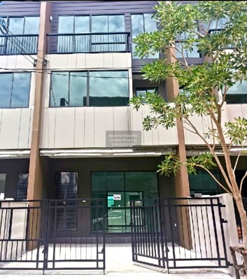 Townhouses for sale Ramkhamhaeng University 2 : For Sale Townhouse/Townhome  , Baan Klang Muang Bangna - Wongwaen , Dok Mai , Prawet , Bangkok , CX-158834 ✅ Live chat with us ADD LINE @connexproperty ✅