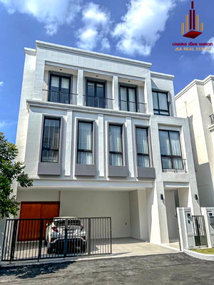 Houses for rent Bangkok : ✨ For Rent: AERIE Srinakarin – Krungthepkreetha Condo ✨    💰 Only 110,000 THB/month