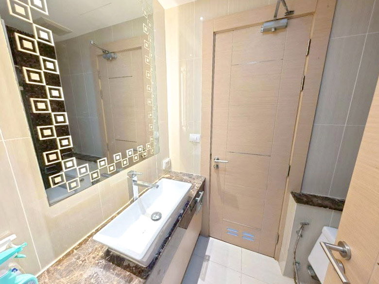 รูป The Palm Wongamat Beach Pattaya Sea View Condo for Sale - รูปที่ 8/11