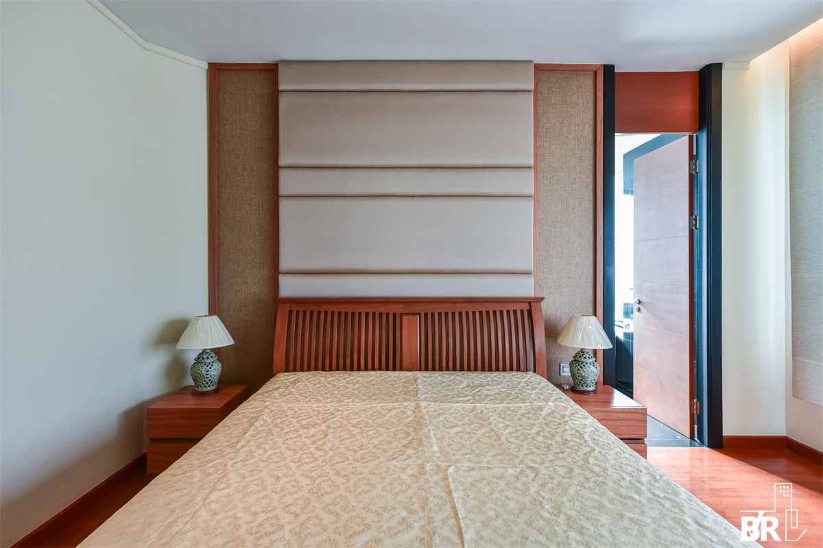 picture Easy Start with a City Dweller Lifestyle The Infinity near BTS Saint Louis - 5/10