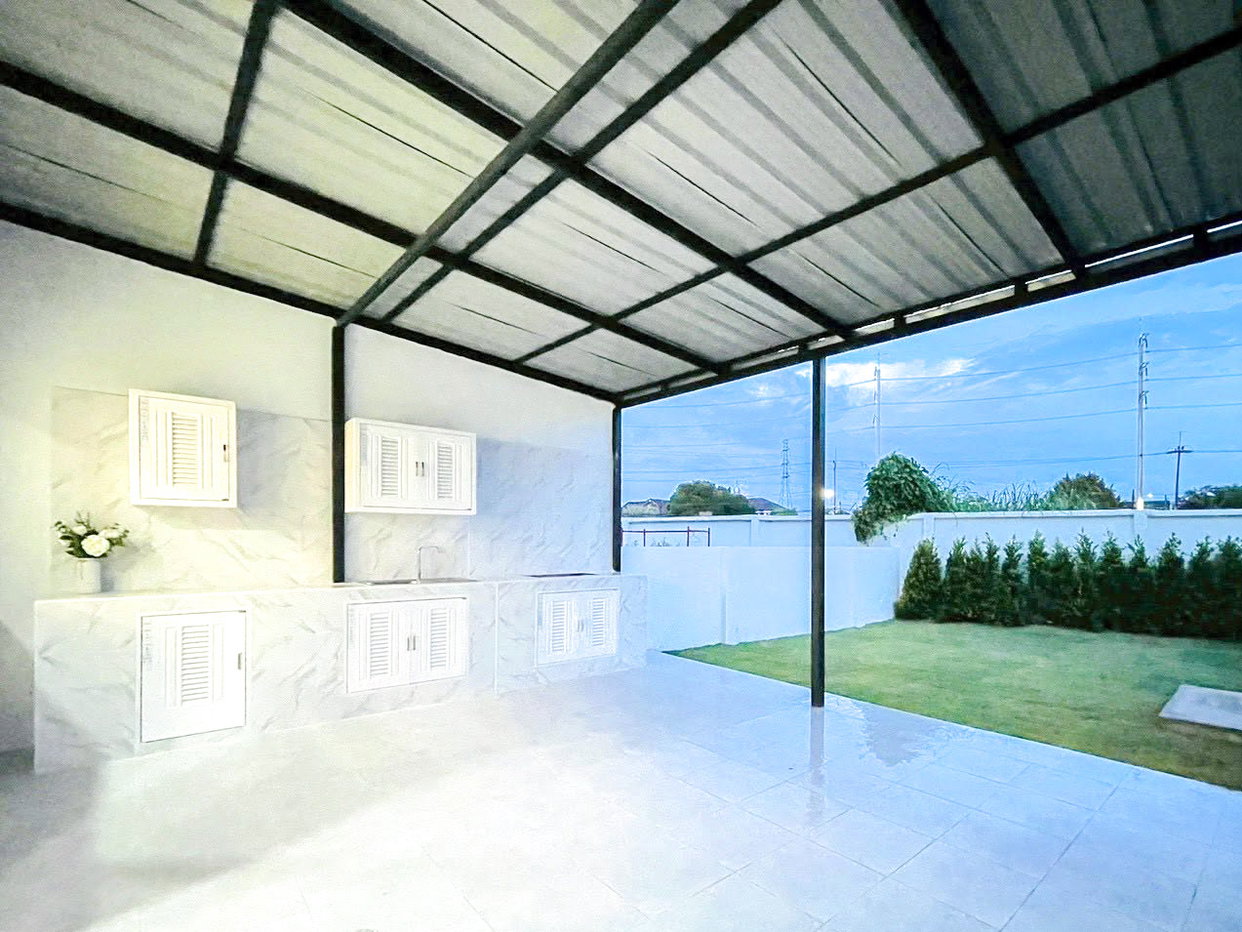 รูป 2 Storey Townhome for Sale East Pattaya Fully Furnished - รูปที่ 12/13