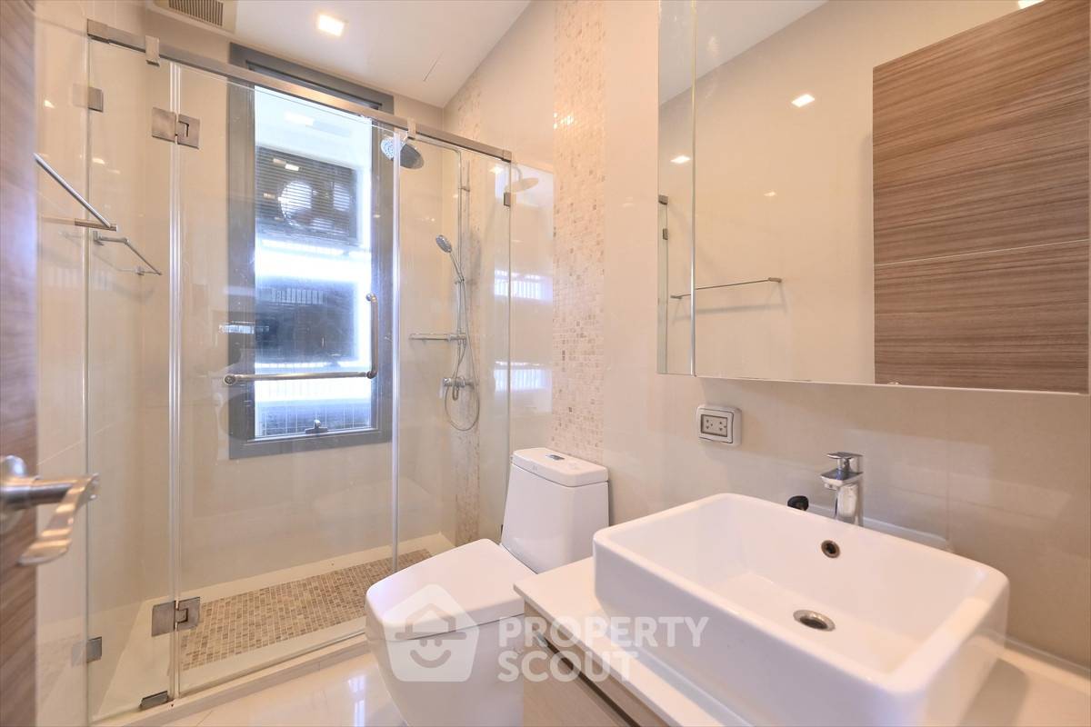 รูป คอนโด 2-ห้องนอน ที่ คิว อโศก ใกล้ MRT เพชรบุรี (ID 2448857) - รูปที่ 8/8