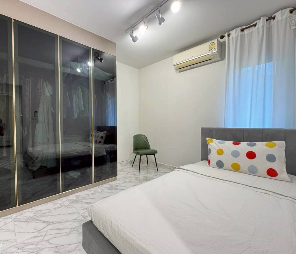 รูป ขายบ้านเดี่ยว ม.คณาสิริ บางนา (ซอยเอแบค) 5 ห้องนอน แปลงใหญ่ 94 ตร.ว. แปลงใหญ่สุดในโครงการ หลังมุมหน้าสวน - รูปที่ 22/31