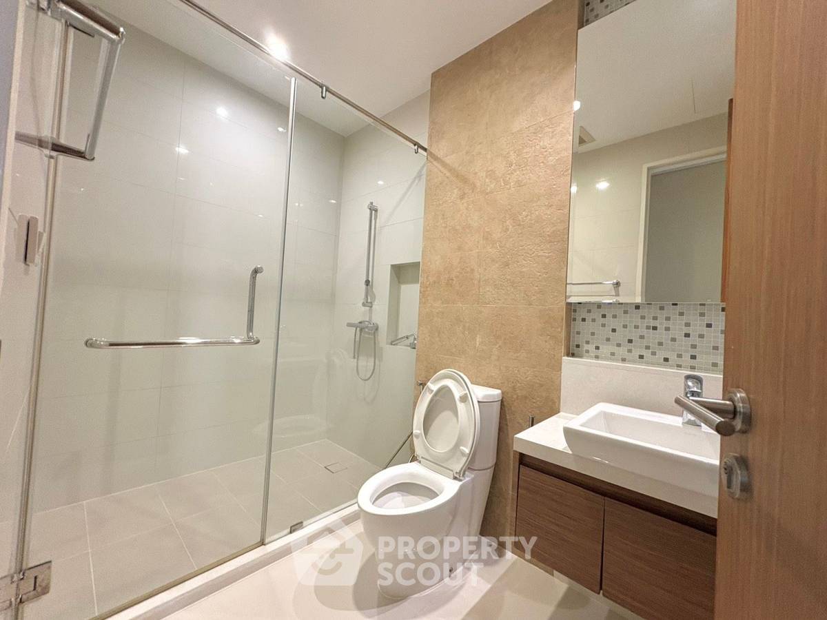 picture 2-BR Condo at Bright Sukhumvit 24 Condominium near BTS Phrom Phong (ID 392840) - 16/17