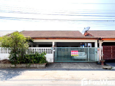 Houses for sale Bangkok : 2 Bedroom House for sale at Kittiniwet Village  1817806