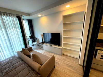Condos for rent : 🍀 For Rent Maestro 14 Siam - Ratchathewi 🍀 Add Line ID: @zcondo (with@) 🔥 Z5034