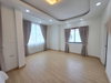 listing thumbnail image 32