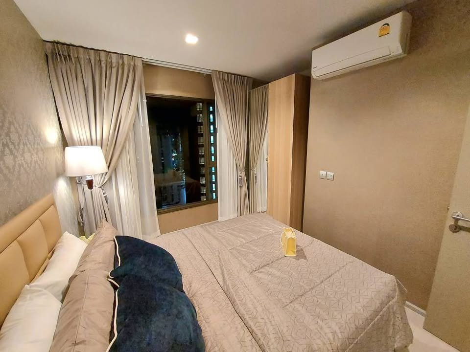 รูป Life Asoke-Rama 9 ห้องที่ได้รับการตกแต่งมาอย่างดี วิวสวย 1 ห้องนอน 1 ห้องน้ำ พร้อมเข้าอยู่ !! - รูปที่ 2/8