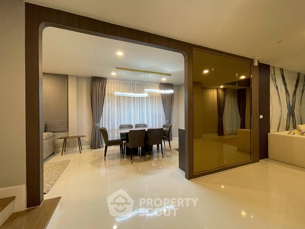 รูป บ้าน 4-ห้องนอน ใน สามวาตะวันตก (ID 2981868) - รูปที่ 17/37