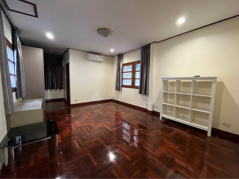 รูป ให้เช่า บ้านเดี่ยวหมู่บ้านปัญญา พัฒนาการ 30 หรือ อ่อนนุช17, 220ตรว - รูปที่ 7/10