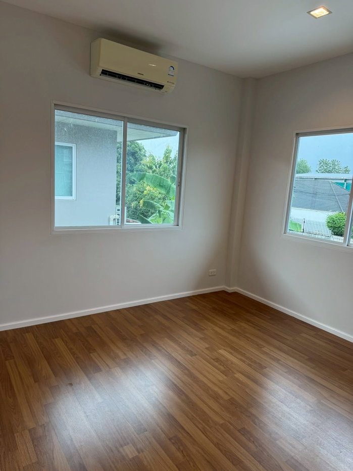 รูป [VR0364] 🔥 เช่า 22,000/เดือน หรือ ขาย 6 ล้าน | Casa Ville รังสิต-คลอง 2 บ้านเดี่ยว 2 ชั้น 58 ตร.ว. 3 นอน 3 น้ำ  พื้นที่รอบบ้านเยอะ! 🔥 - รูปที่ 10/21