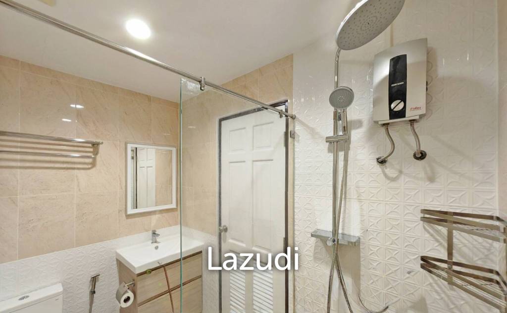 picture 67 sqm condo Sukhumvit Living Town 2 bedroom in Khlong Toei Nuea Bangkok - 19/33