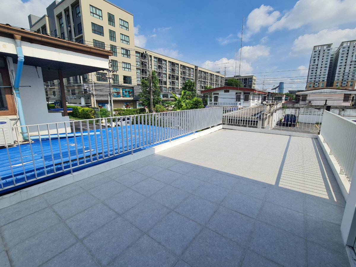 รูป ขายด่วน (จะย้ายไปต่างประเทศ) บ้านสวยพร้อมอยู่ 60 ตรว. Minimal Style by Renos หมู่บ้านเสรี, รามคำแหง, พระราม 9 (Seri Village Ramkhamhaeng - Rama 9) - รูปที่ 8/27