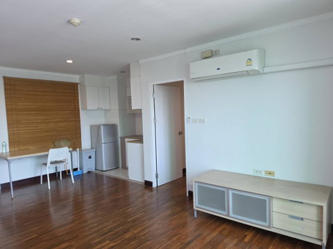 Condo for rent in Yen Akat area, 1 bedroom, 1 bathroom, Baan Siri Sathorn project.