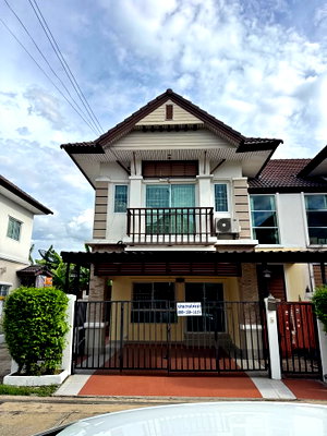 เช่าทาวน์โฮม เขตสายไหม : R3049 ให้เช่าทาวน์โฮม 2 ชั้น หลังมุม หมู่บ้าน The Town ซอยพหลโยธิน 54/1  (ว่างค่ะ) ใกล้รถไฟฟ้า สะพานใหม่