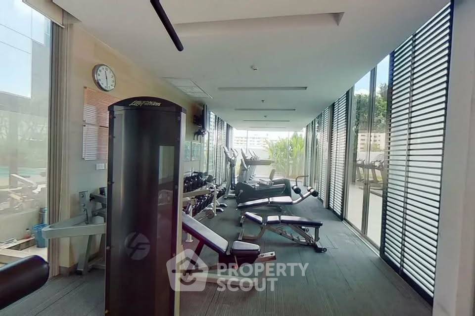 picture 3-BR Condo at The Madison near BTS Phrom Phong (ID 2983086) - 27/35