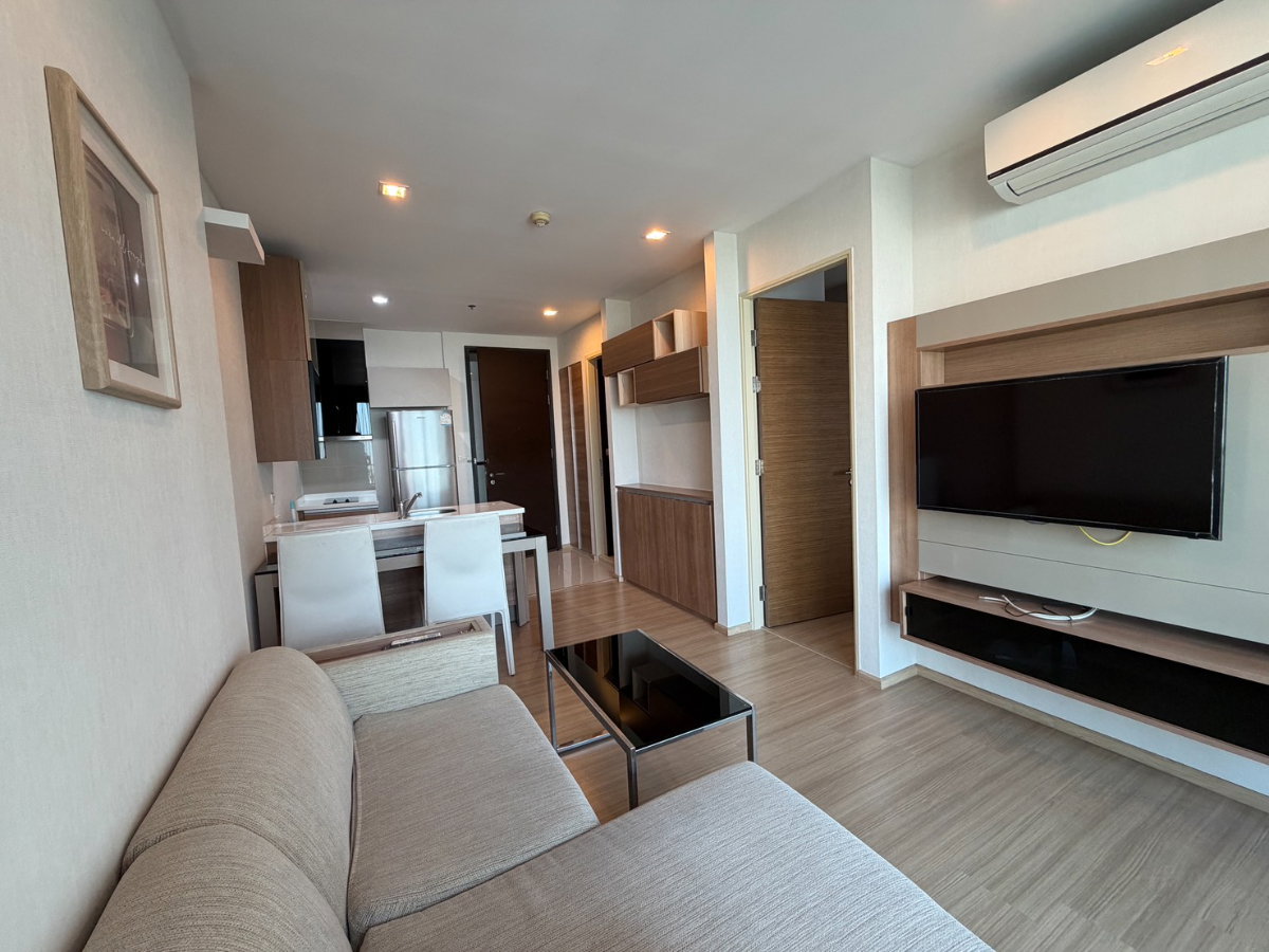รูป 1นอน ห้องสวย มีอ่างอาบน้ำ ริธึมสุขุมวิท 50 - รูปที่ 2/11