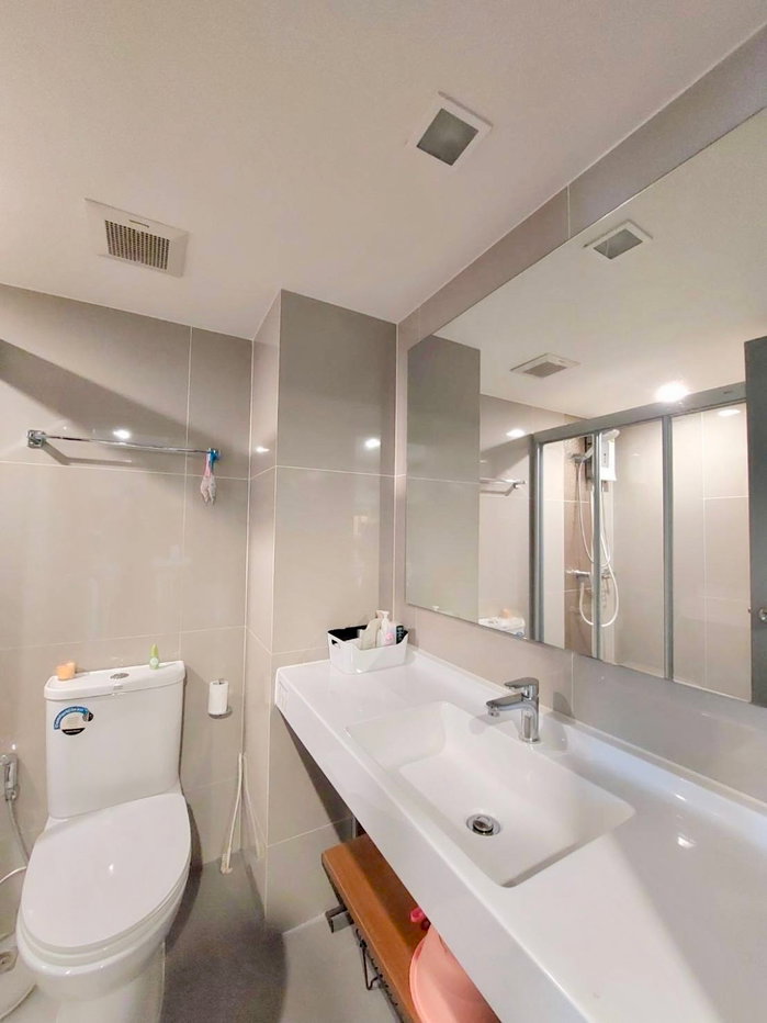 รูป ราคาตัดใจ ขายขาดทุน Rare Duplex Unit ติด BTS วงเวียนใหญ่ เพียง 140 เมตร ไอดีโอ สาทร-วงเวียนใหญ่ ( Ideo Sathorn WongwianYai ) ห้องแต่งครบ  - รูปที่ 13/20