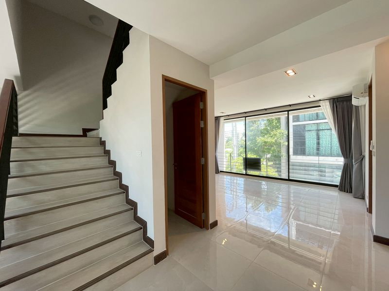 รูป ให้เช่า Home Office 4 ชั้น ทำเลศรีนครินทร์ – ศรีด่าน 11 (แบริ่ง 68) - รูปที่ 10/20