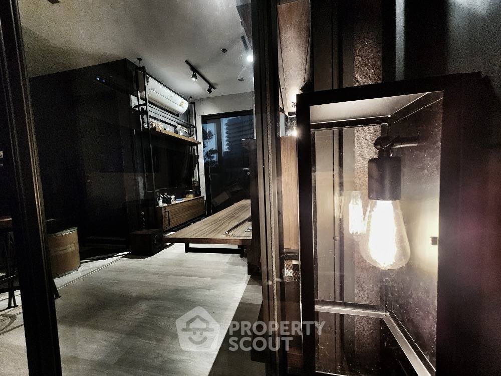 picture 1-BR Condo at Life One Wireless near BTS Phloen Chit (ID 1526955) - 8/18