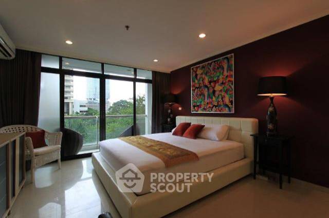 picture 2-BR Condo at Baan Phrom Phong near MRT Phetchaburi (ID 514705) - 2/4