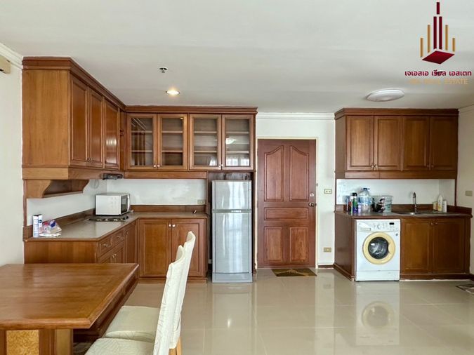 1-bed condo for sale, 52 sqm, Silom Suite