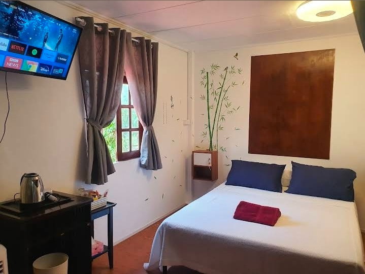 picture Bar, restaurant, karaoke, guesthouse for sale - 8/36