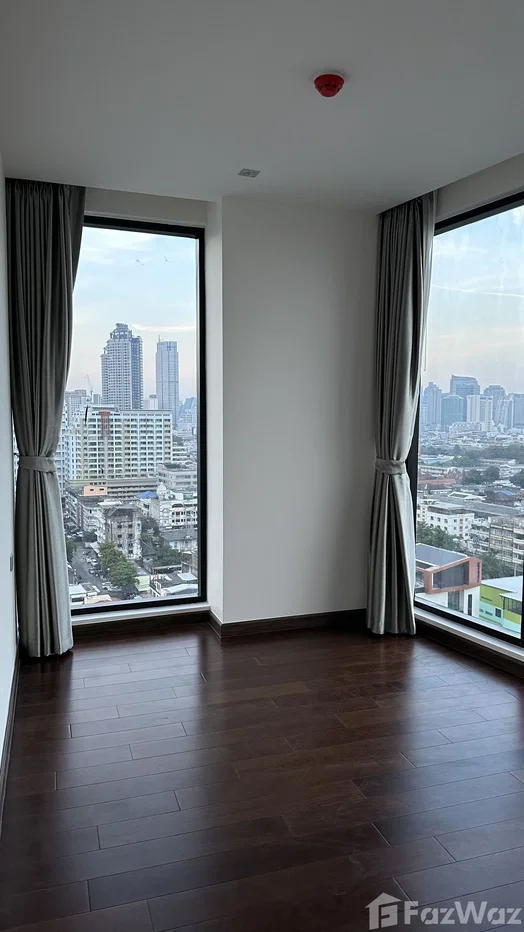 picture Spacious 4BR with 270° View close to BTS Taksin 1399490 - 19/20