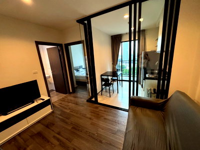 Condos for rent :  The Base Park East Sukhumvit 77