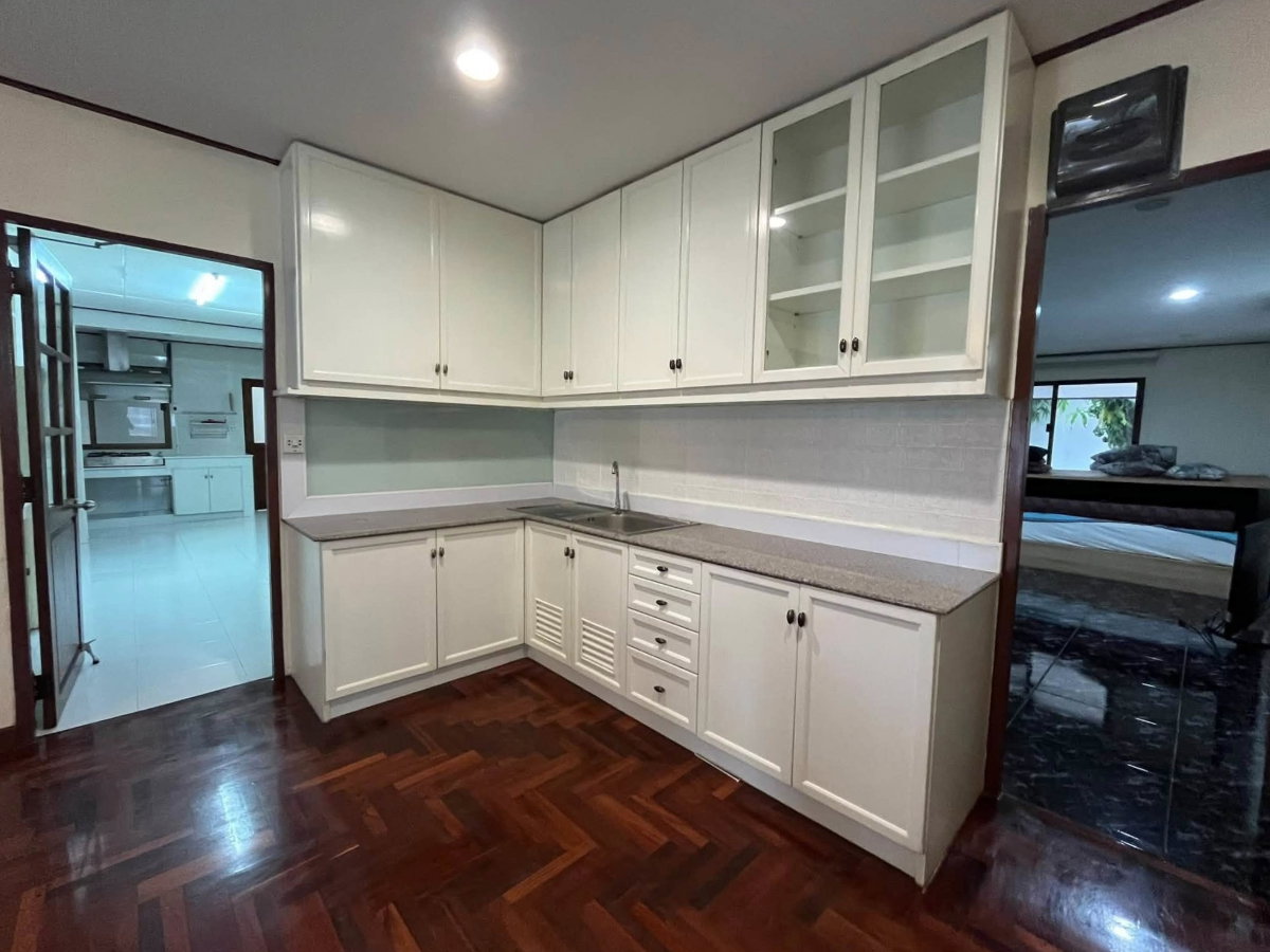 รูป ขายบ้านเดี่ยว หมู่บ้านปัญญา พัฒนาการ 5 ห้องนอน 5 ที่จอดรถ - รูปที่ 8/21