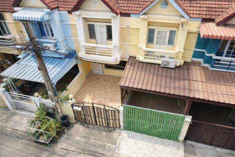 รูป สายไหม ทำเลสะพานใหม่ ดอนเมือง เทาวน์เฮ้าส์ 2 ชั้น 2 นอน 2 น้ำ ใกล้วัดเกาะสุวรรณาราม 700 ม.21 ตร.ว.หมาะสำหรับอยู่อาศัย เชื่อมต่อถ.และพหลโยธิน - รูปที่ 1/8