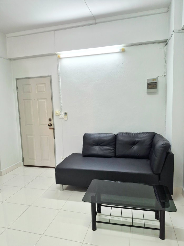 picture Condo for Sale at Pattanakarn Life Complex Building 9 Floor 2 - 3/12