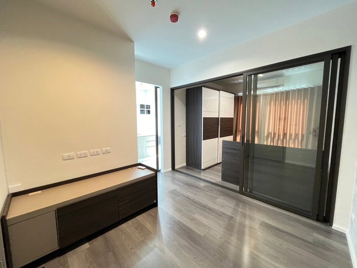 รูป 🔥🔥ขายขาดทุน!! คอนโด The Stage Taopoon Interchange ขนาด 1Bed 26.65 ตร.ม.ชั้น 27 วิวแม่น้ำ เพียง 2.2 ล้านบาท!!🔥🔥 สอบถาม LINE: @atfirm📲 - รูปที่ 2/15