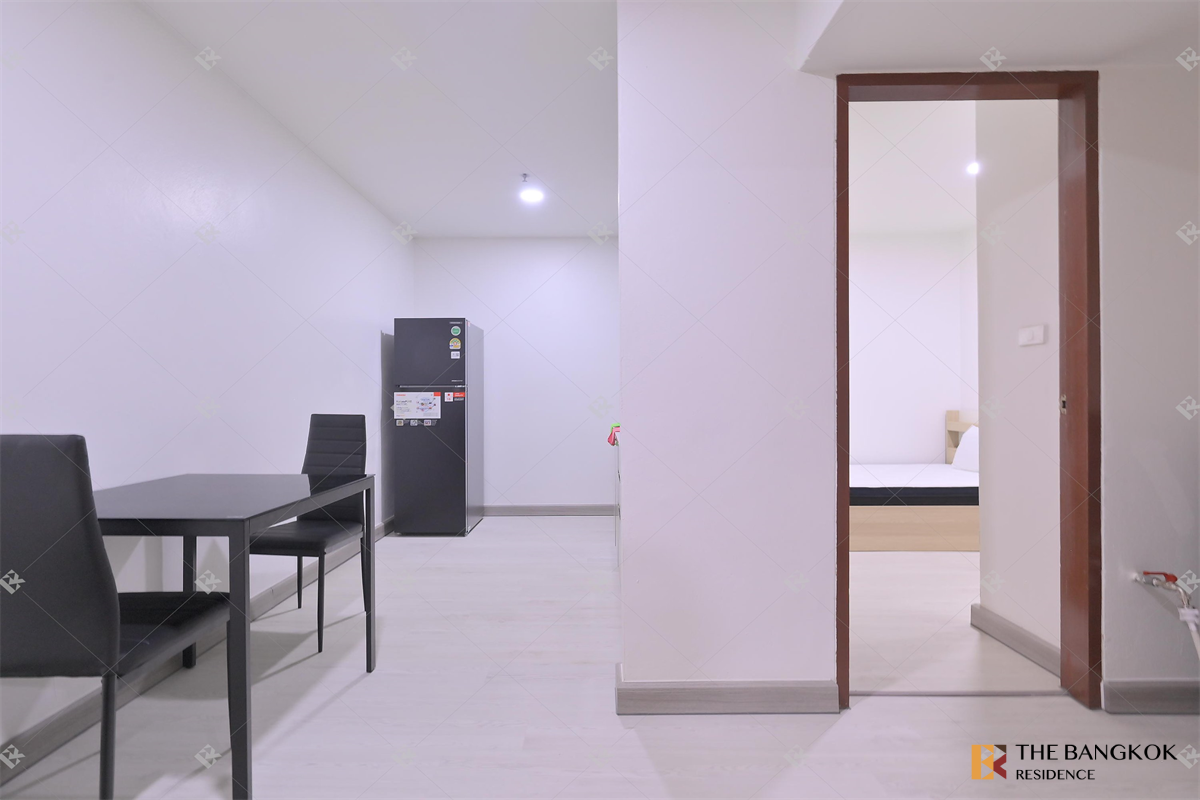 picture Baan Suanpetch near BTS Phrom Phong Ready-to-move-in Condo, Central City Location - 2/10