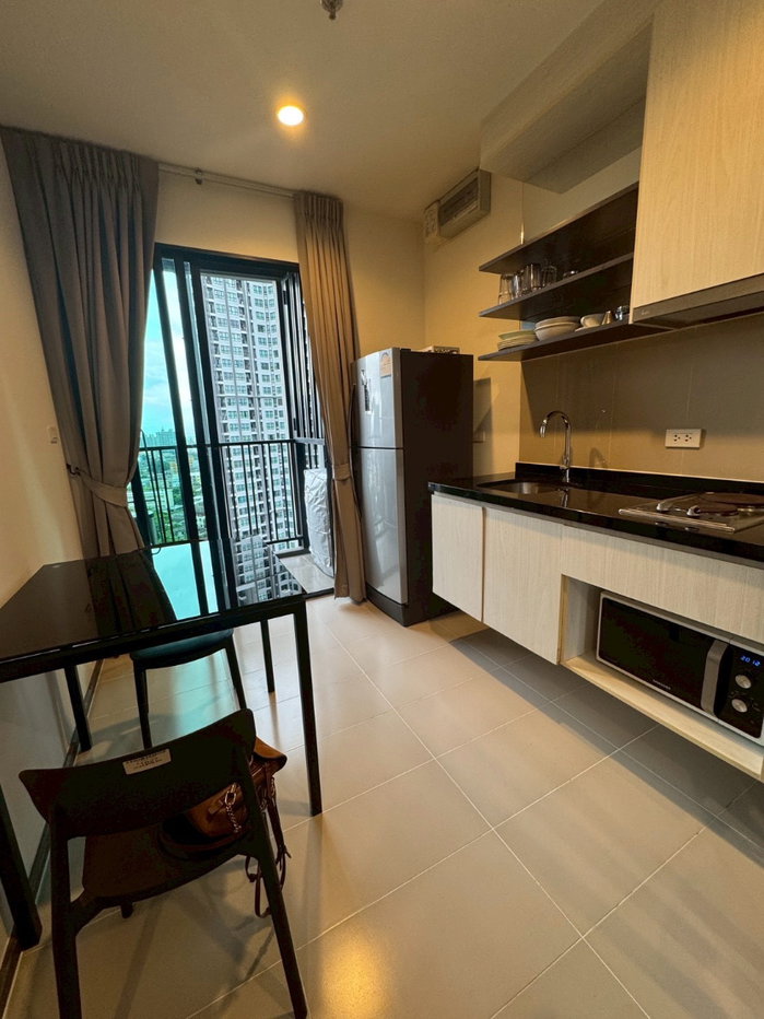 picture The Base Park East Sukhumvit 77 - 7/10