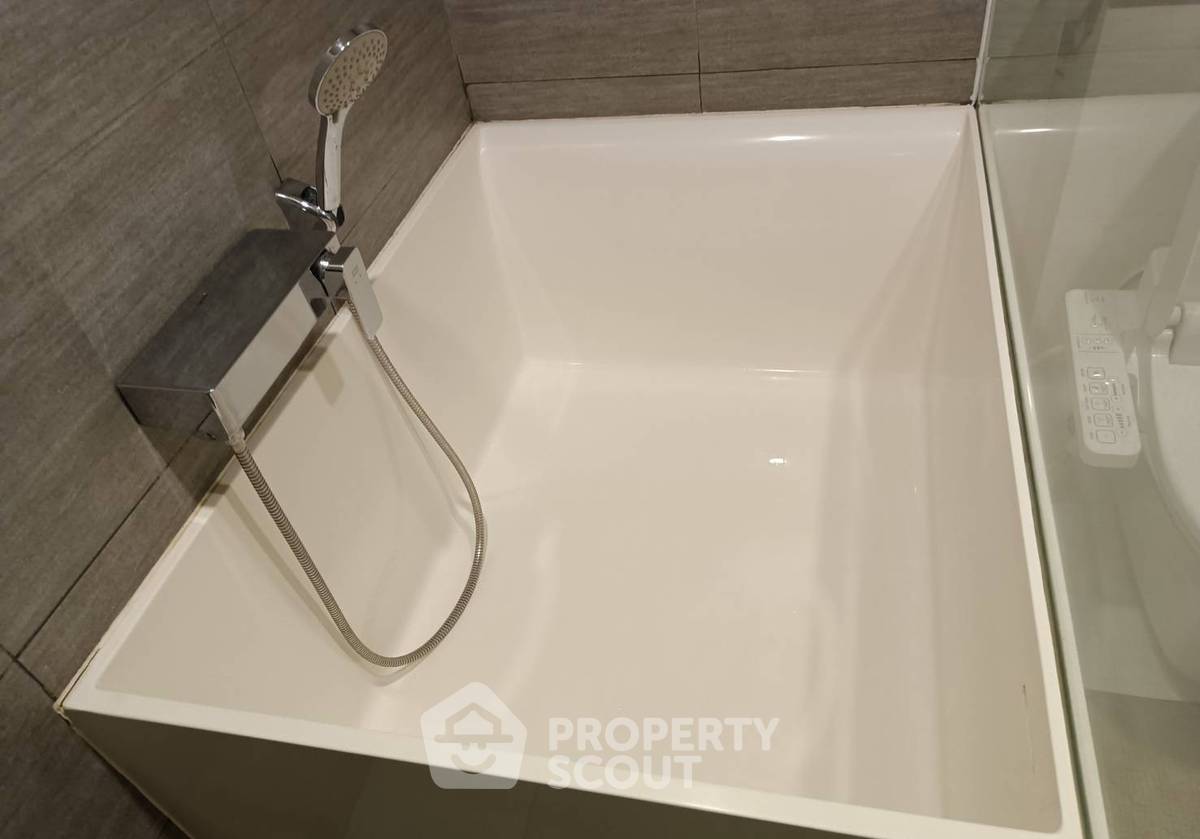 picture 1-BR Condo at Siamese Exclusive Sukhumvit 31 near MRT Sukhumvit (ID 2983080) - 11/37