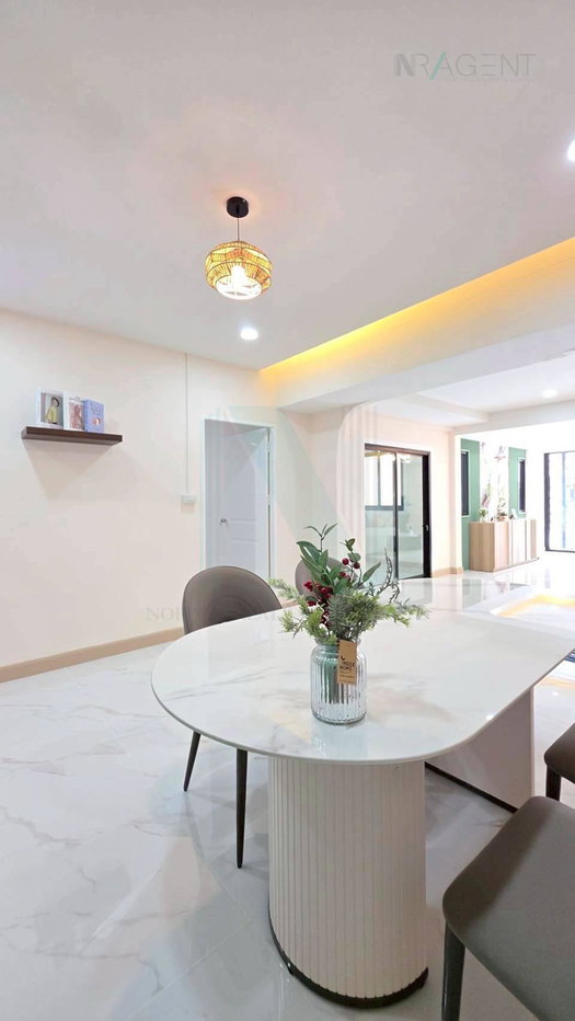 รูป 📌 ขายบ้านแฝด โครงการ หมู่บ้านรัตนาธิเบศร์ 2 ชั้น 4 ห้องนอน 2 ห้องน้ำ - รูปที่ 5/8