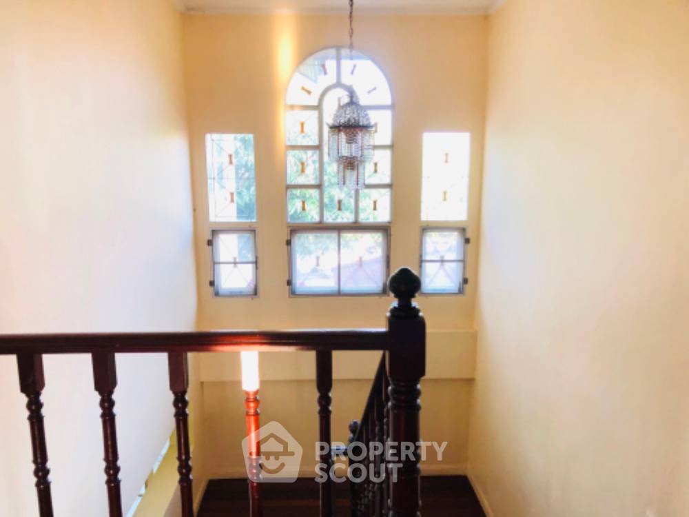 picture 4-BR House in Sam Wa Tawan Ok (ID 1242726) - 5/9