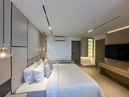 For Sale: Vieng ping Condo – Unit Under Renovation, Open and Airy View (ID:1304CS)