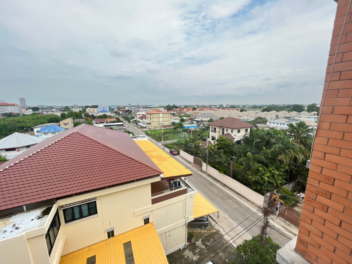 picture Beautiful 2-Story Duplex Condo! Newly Renovated - 8/16