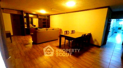 Condos for rent : 2-BR Condo at Ratchathewi Tower Condominium near BTS Ratchathewi (ID 2984974)