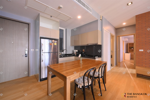 39 by Sansiri near BTS Phrom Phong