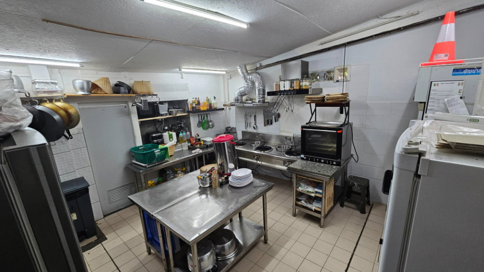 picture Bar, restaurant, karaoke, guesthouse for sale - 20/36