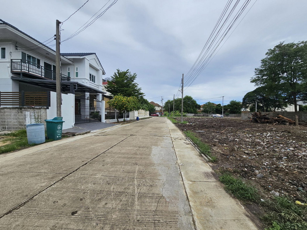 รูป ขายที่ดิน ถมแล้ว ซอยหมู่บ้านเอกไพลิน 15 ใกล้ ถนน ศรีนครินทร์ ทำเลดี เหมาะสร้างบ้าน ขนาด 84 ตร.ว - รูปที่ 12/12