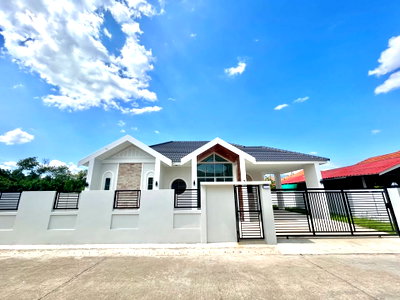 บ้านเดี่ยว เชียงใหม่ : 🏡ขายบ้านเดือนรัตน์ สันผักหวานอ.หางดง  บ้านสร้างใหม่ หลังใหญ่  น่าอยู่ 