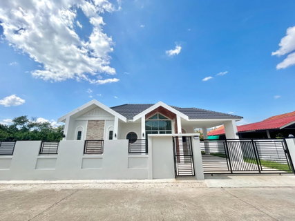 🏡ขายบ้านเดือนรัตน์ สันผักหวานอ.หางดง  บ้านสร้างใหม่ หลังใหญ่  น่าอยู่ 