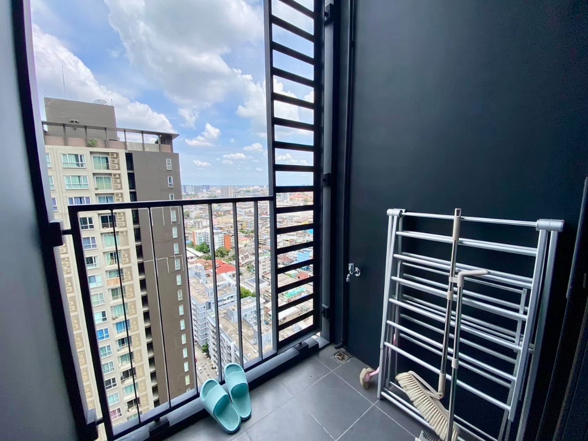 รูป ราคาตัดใจ ขายขาดทุน Rare Duplex Unit ติด BTS วงเวียนใหญ่ เพียง 140 เมตร ไอดีโอ สาทร-วงเวียนใหญ่ ( Ideo Sathorn WongwianYai ) ห้องแต่งครบ  - รูปที่ 17/20